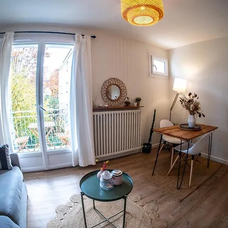 Lägenhet Cosy - Espace Exterieur Et Proche Du Centre Annecy